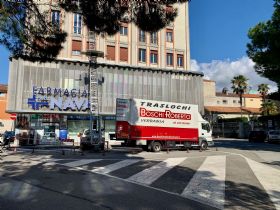 Piattaforma aerea per traslochi