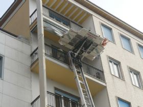 Trasloco Intra con piattaforma aerea